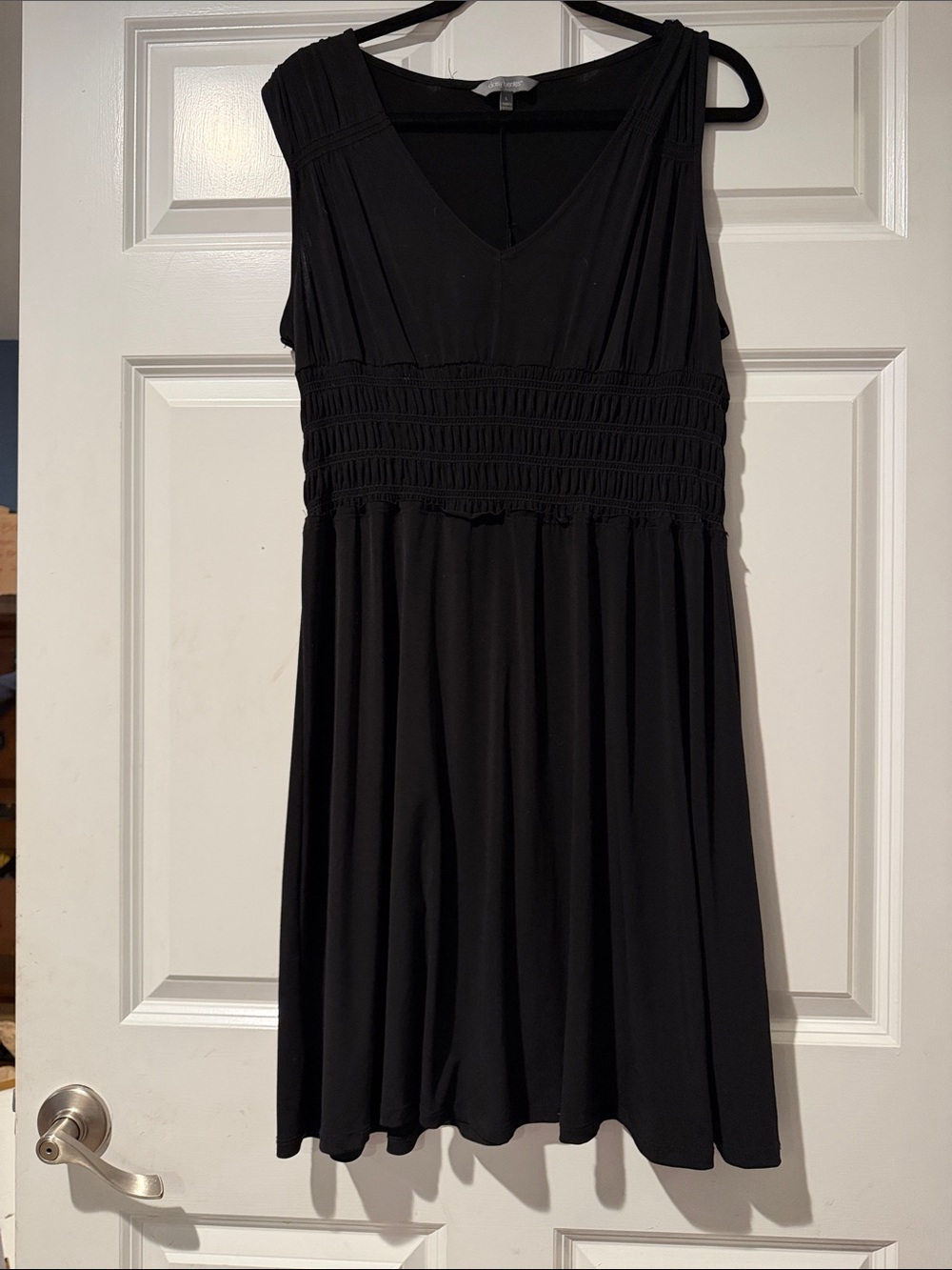 Daisy Fuentes Black Sleeveless V-Neck Dress